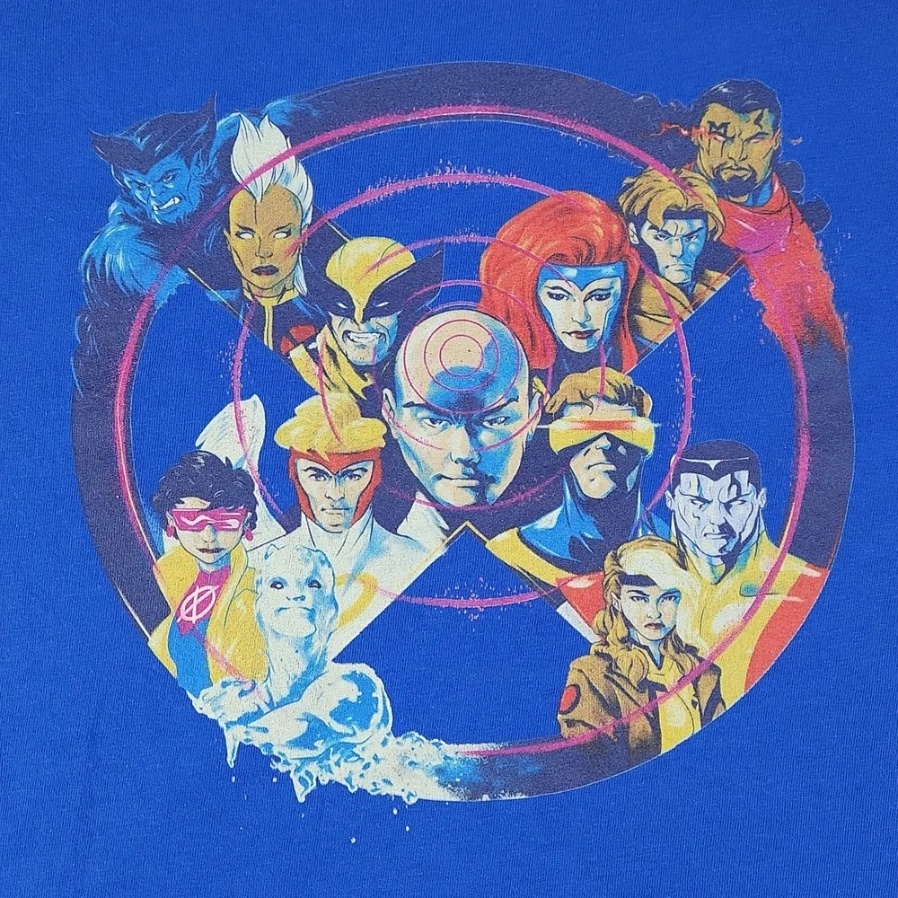 MARVEL Graphic Ladies Crew Neck Tee Size M